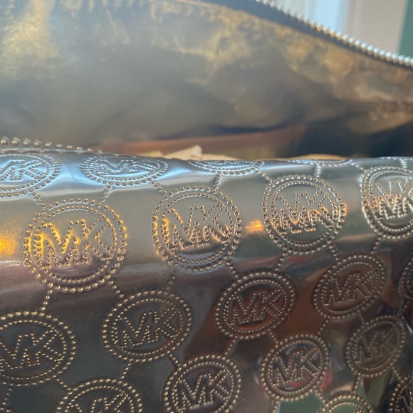 Micahel Kors Metallic Large Speedy - Picture 3 of 8